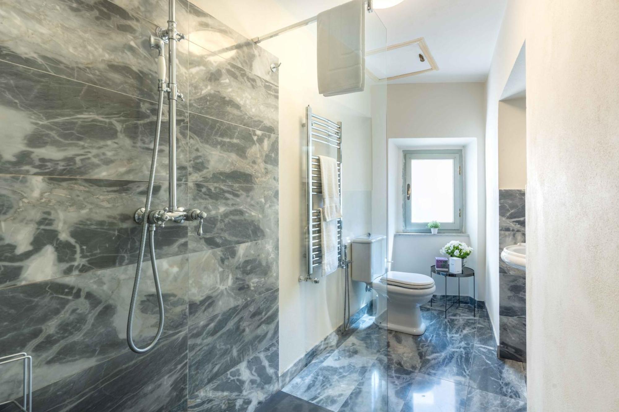 Luxury Apartment Angelio Barga Εξωτερικό φωτογραφία