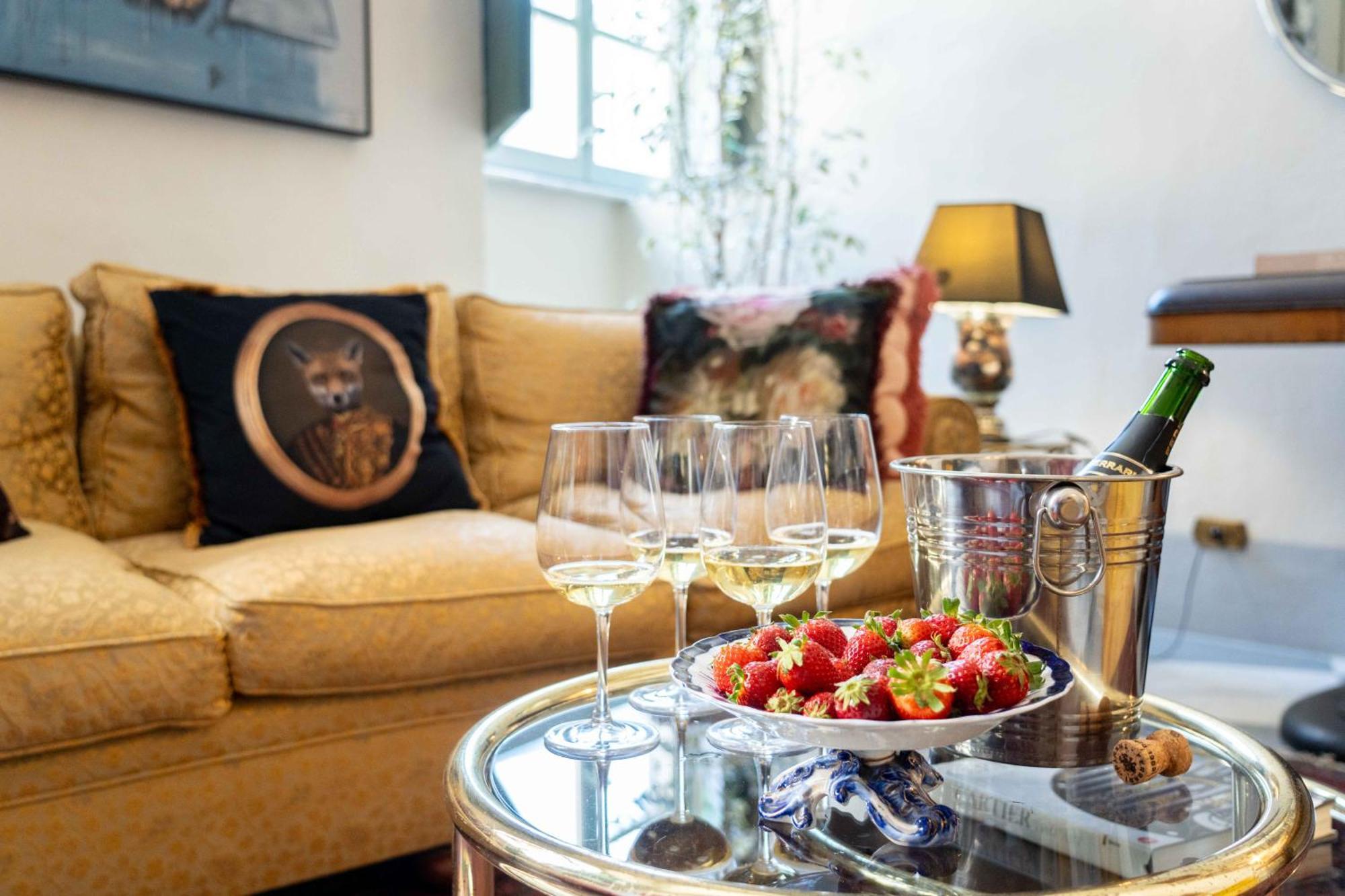 Luxury Apartment Angelio Barga Εξωτερικό φωτογραφία